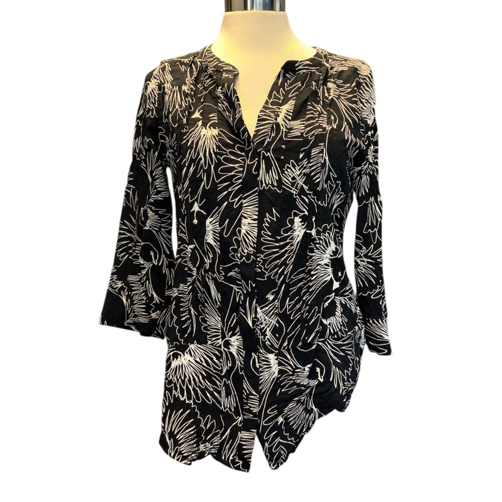 Maeve Anthro blouse bird print 3/4 sleeves button-down V-neckline Size 6